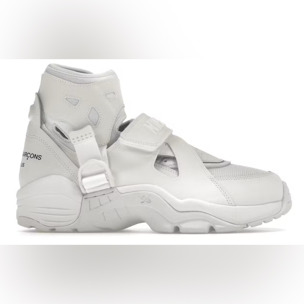Nike Air Carnivore
Comme des Garcons Homme Plus White Mns7.5 New
